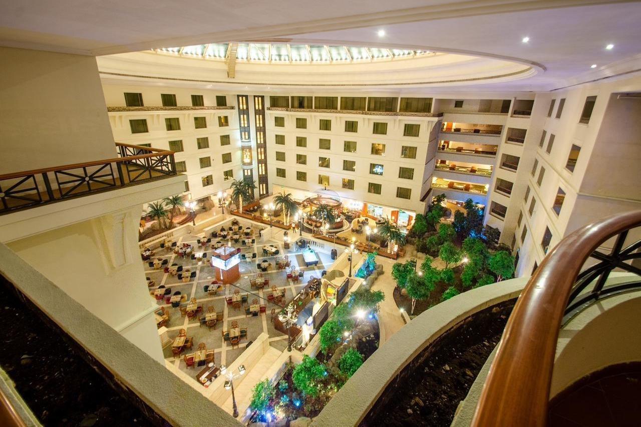 The Bristol Hotel Dubaï Extérieur photo